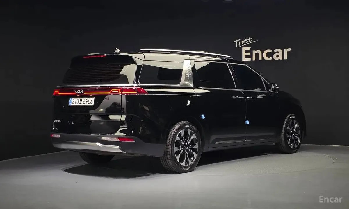 KIA CARNIVAL SIGNATURE 2022