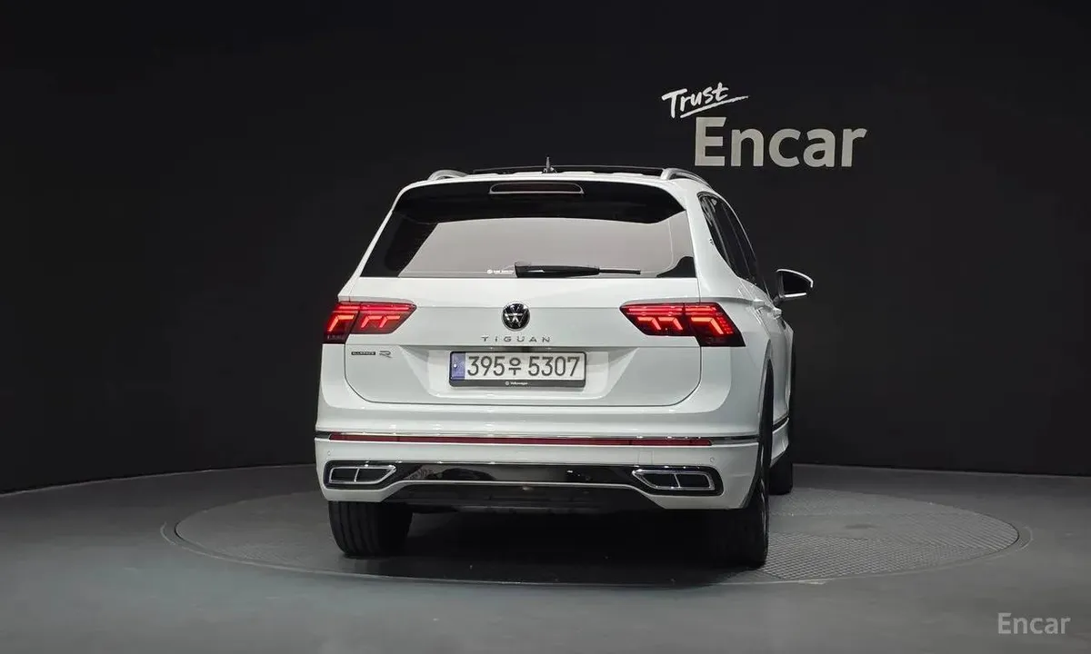 VOLKSWAGEN TIGUAN R-LINE 2 2023