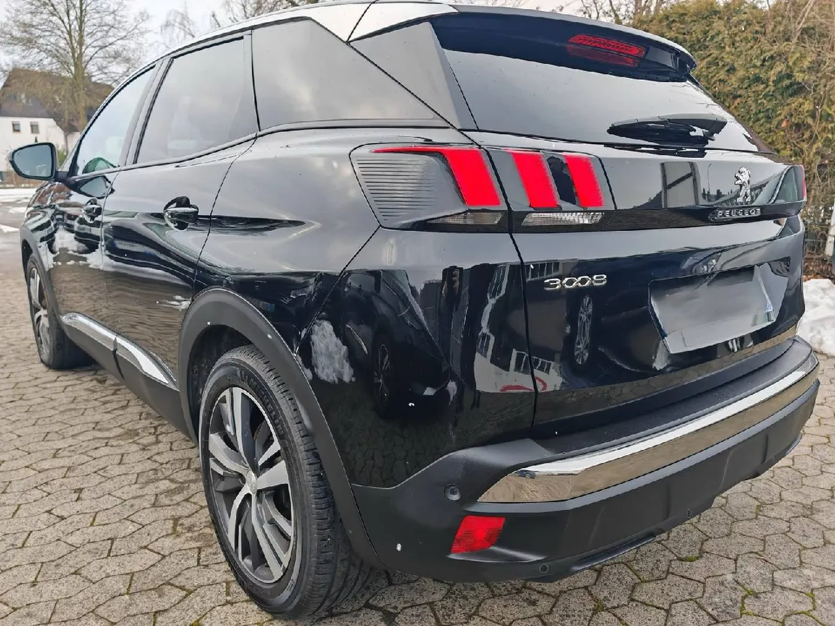 PEUGEOT 3008 2022