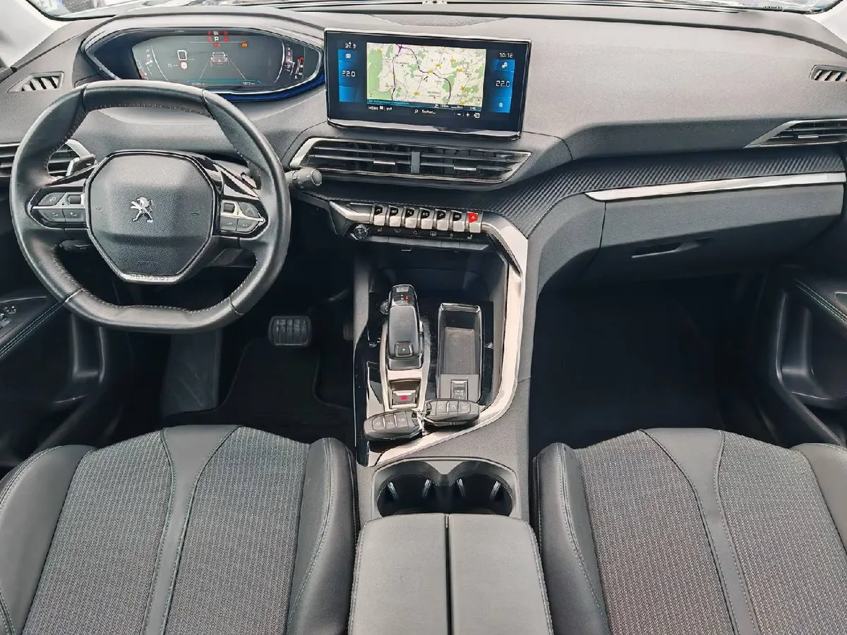 PEUGEOT 3008 2022