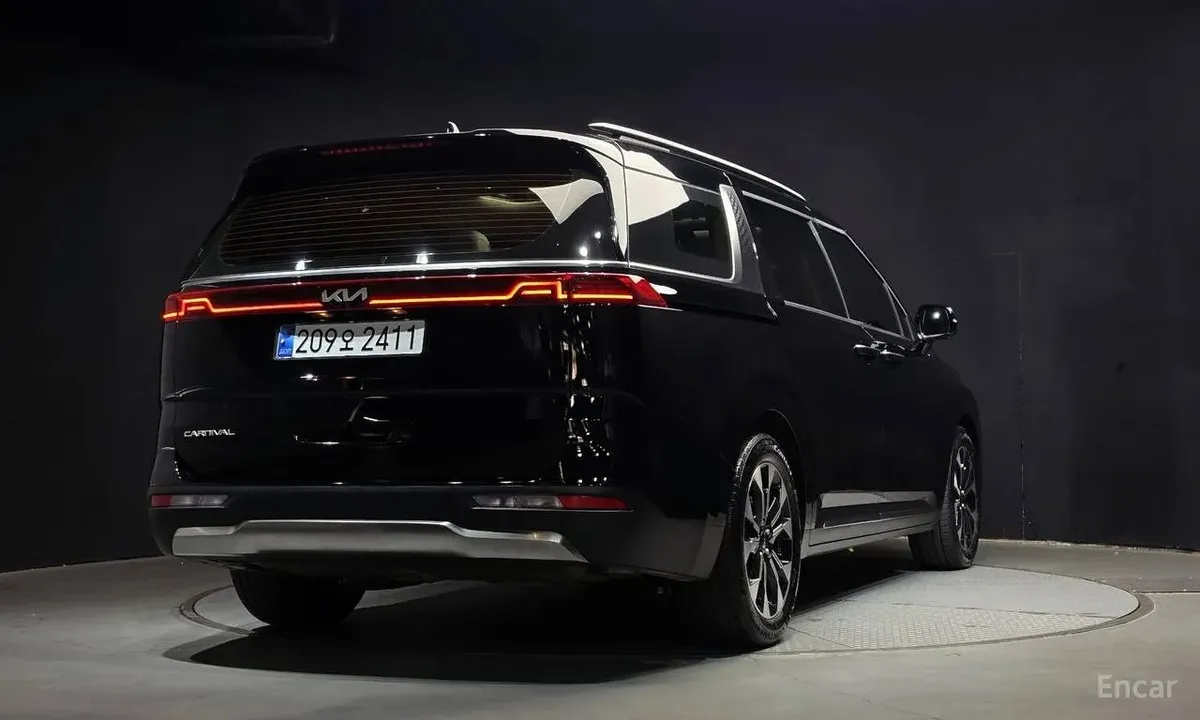 KIA CARNIVAL SIGNATURE 2022