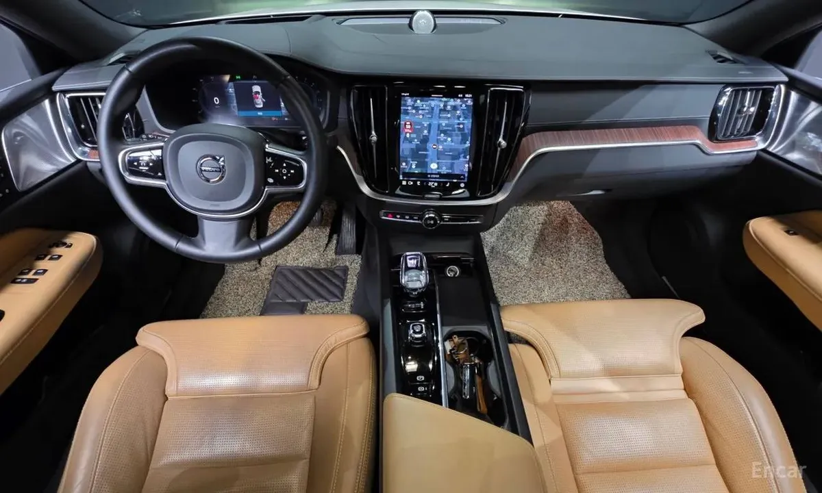 VOLVO S60 B5 2023