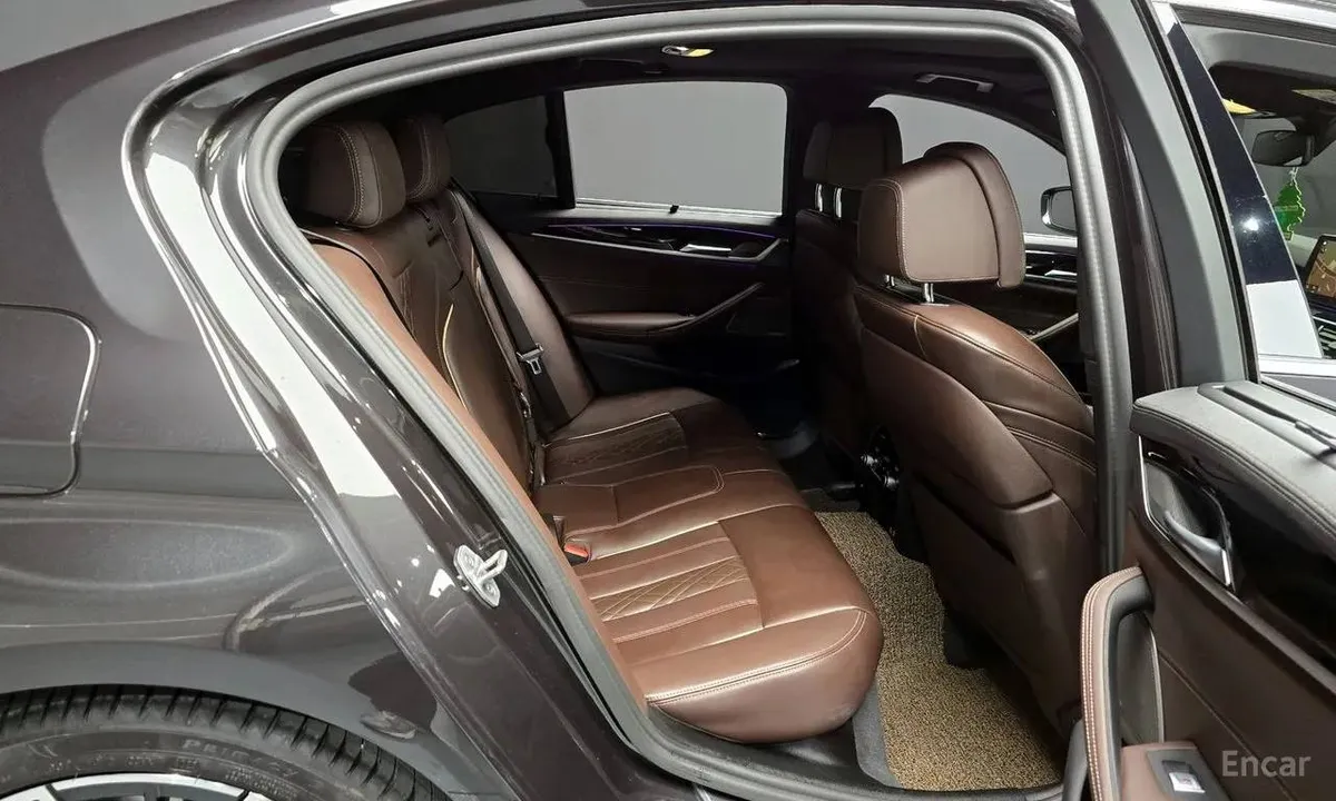 BMW 530I M XDRIVE 2023