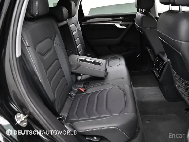 VOLKSWAGEN TOUAREG 2023