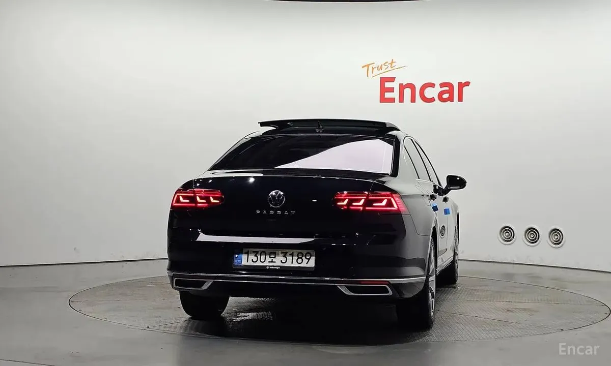 VOLKSWAGEN PASSAT GT 2 2022