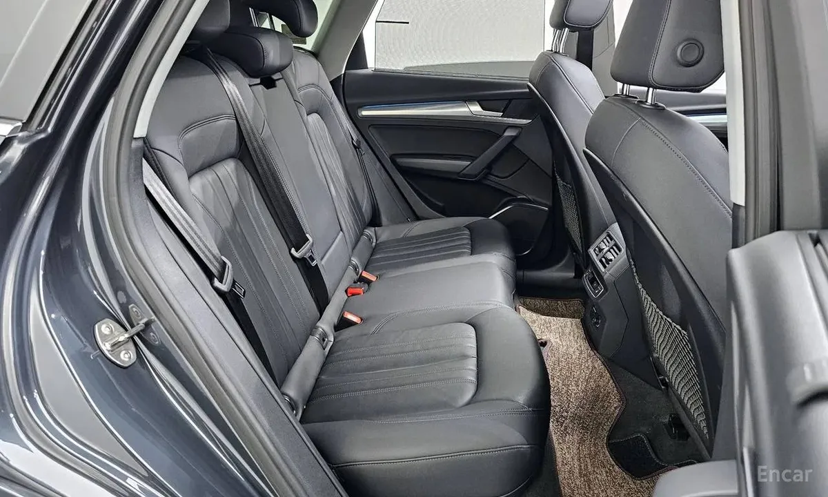 AUDI Q5 45 TFSI 2021
