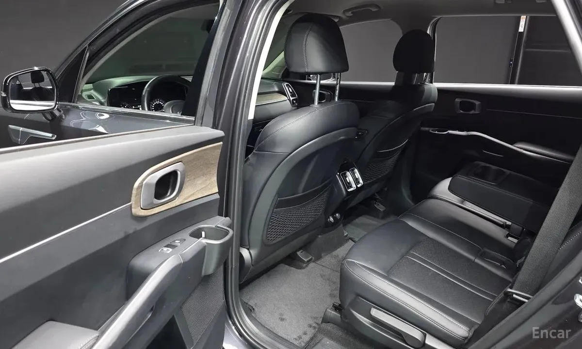 KIA SORENTO 2WD 2023