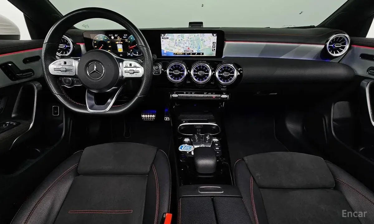 MERCEDES-BENZ CLA250 4MATIC 2023