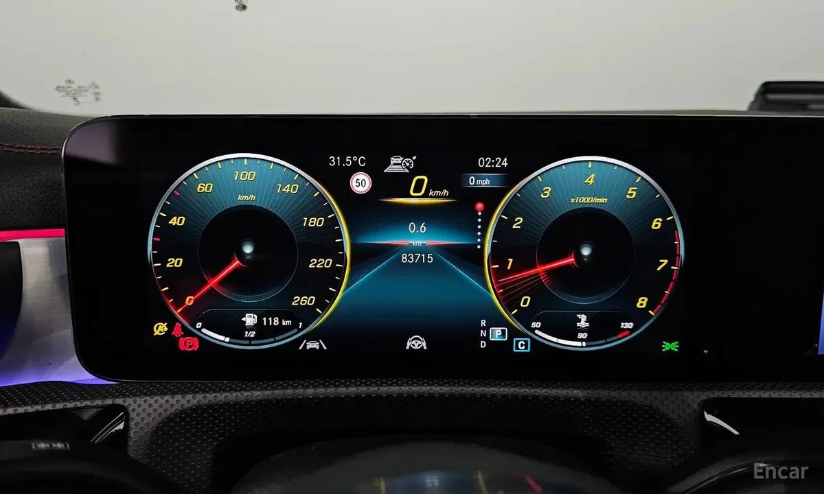 MERCEDES-BENZ CLA250 4MATIC 2023