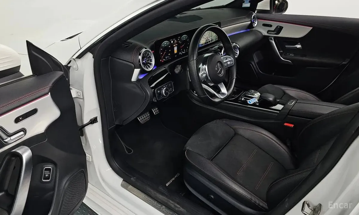 MERCEDES-BENZ CLA250 4MATIC 2023