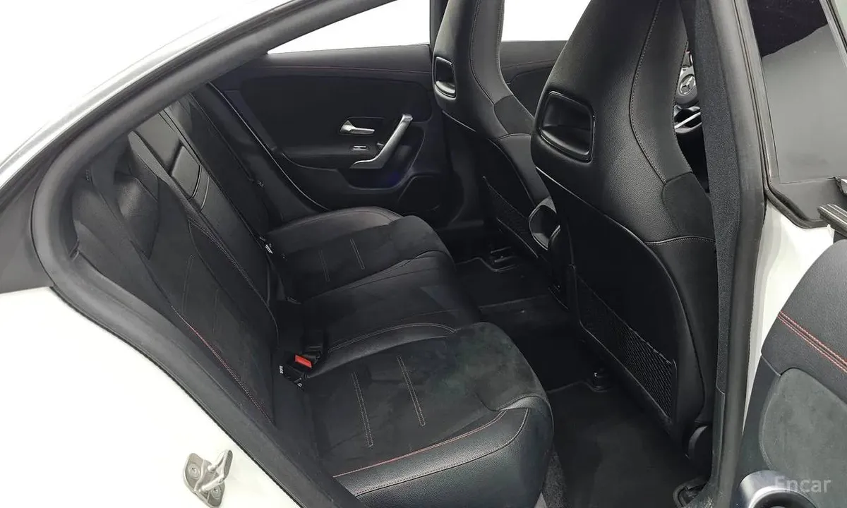 MERCEDES-BENZ CLA250 4MATIC 2023