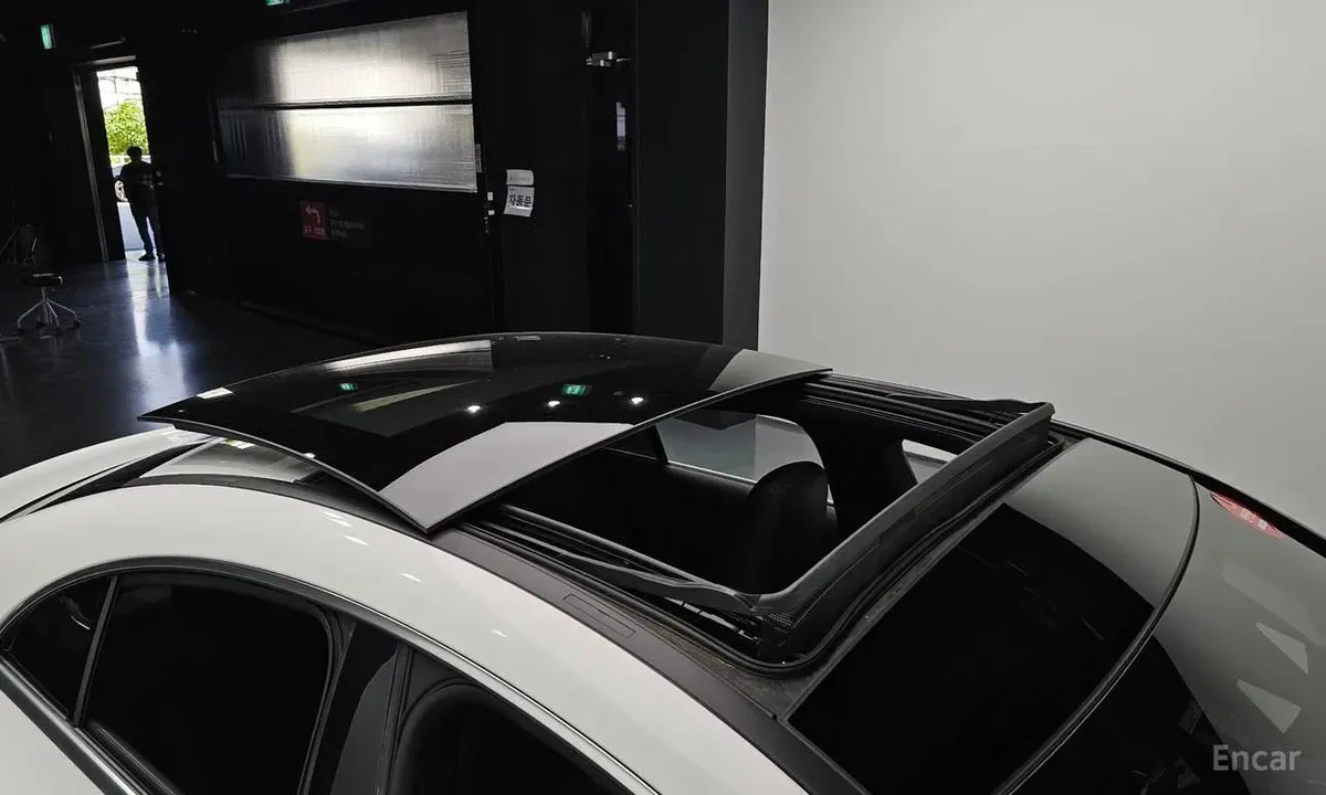 MERCEDES-BENZ CLA250 4MATIC 2023