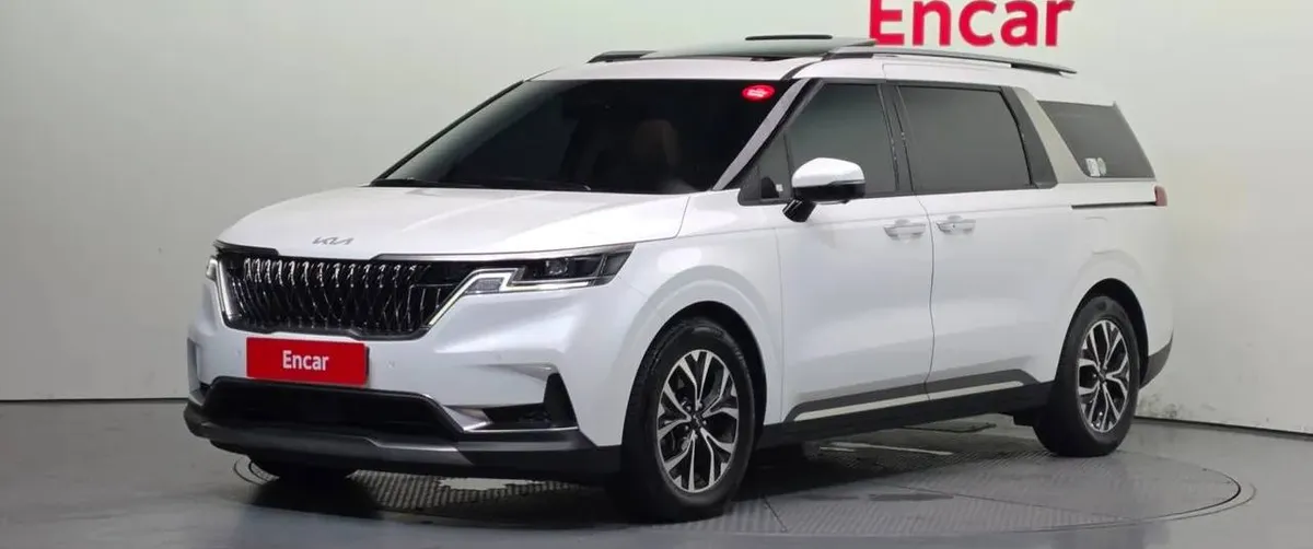 KIA CARNIVAL 2023