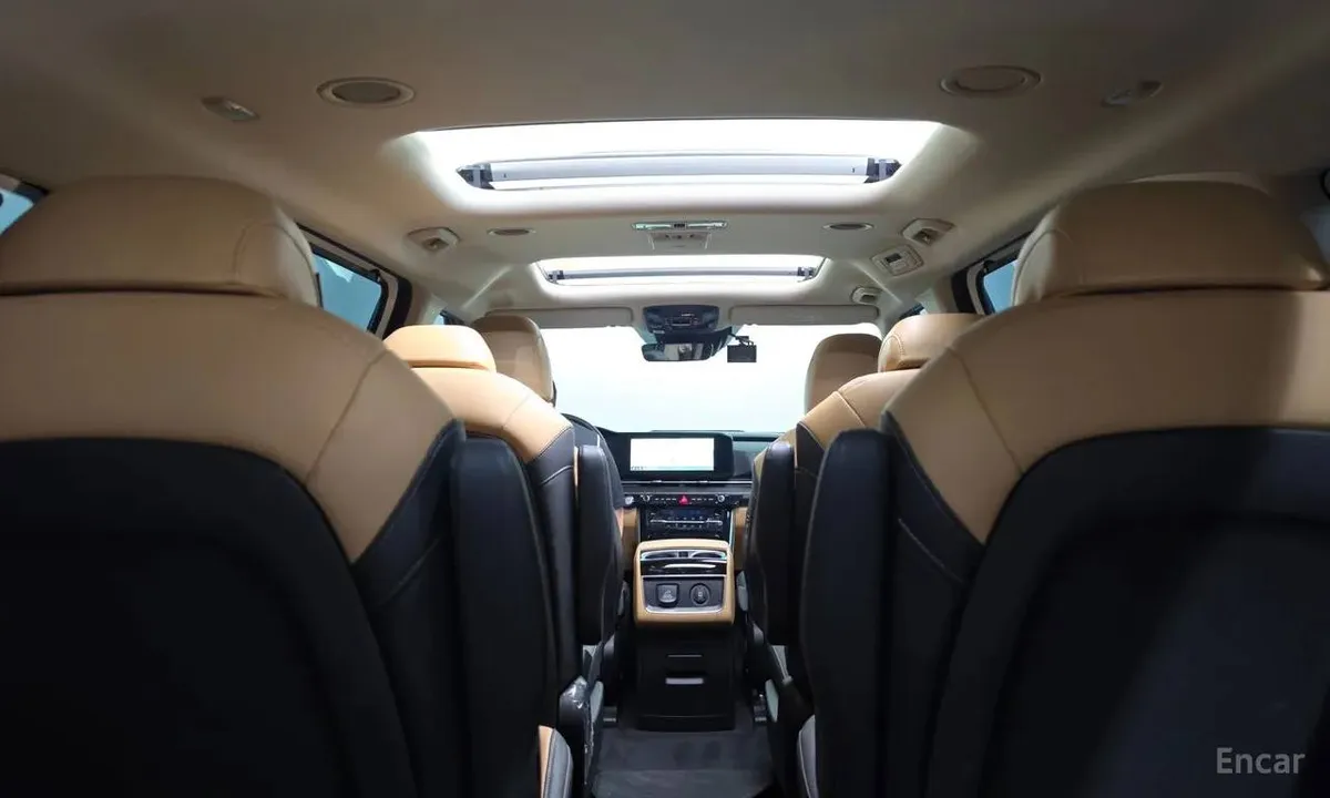 KIA CARNIVAL 2023