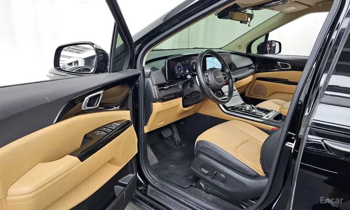 KIA CARNIVAL NOBLESSE 2022