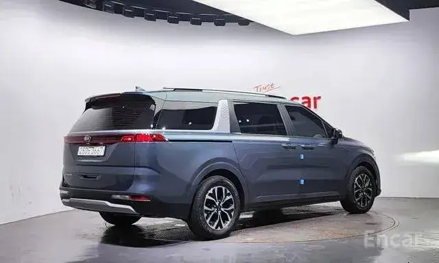 KIA CARNIVAL 2020