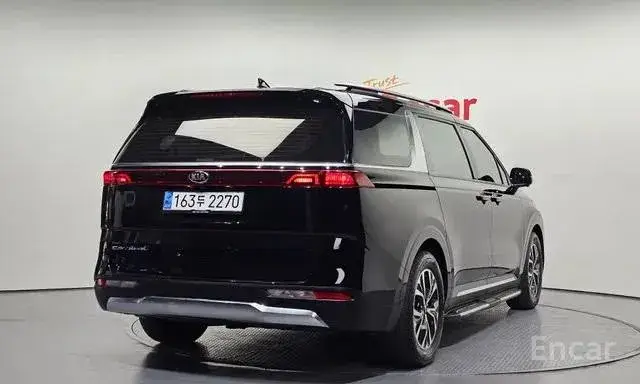 KIA CARNIVAL SIGNATURE 2020