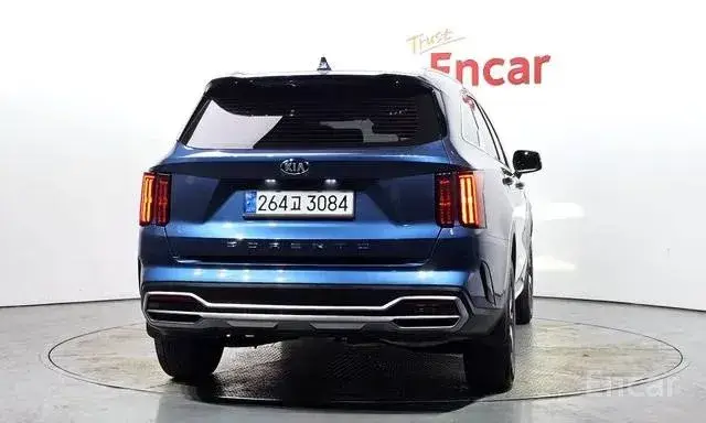 KIA SORENTO 2WD 2021
