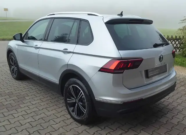 VOLKSWAGEN TIGUAN 2021