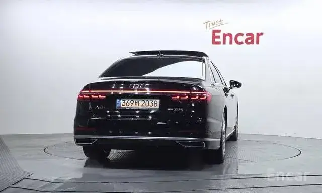 AUDI A8 D5 55 TFSI 2021