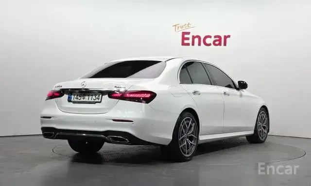 MERCEDES-BENZ W213 E220D 4MATIC AMG 2021