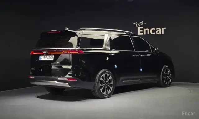 KIA CARNIVAL SIGNATURE 2022