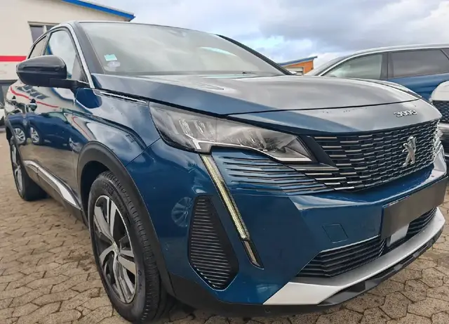 PEUGEOT 3008 2023