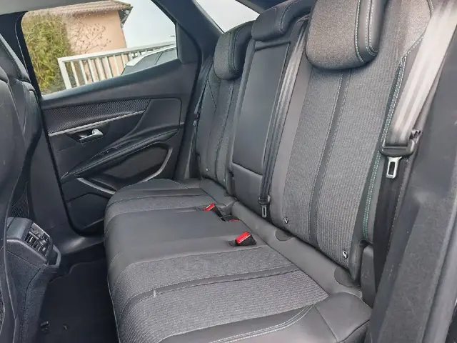 PEUGEOT 3008 2022