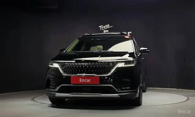 KIA CARNIVAL SIGNATURE 2022