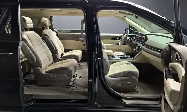 KIA CARNIVAL SIGNATURE 2022