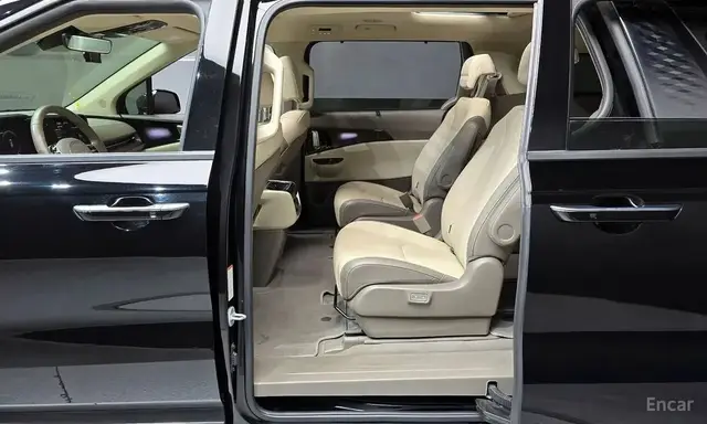 KIA CARNIVAL SIGNATURE 2022