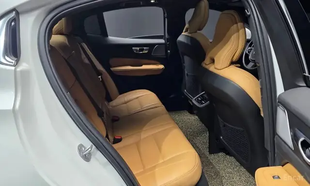 VOLVO S60 B5 2023