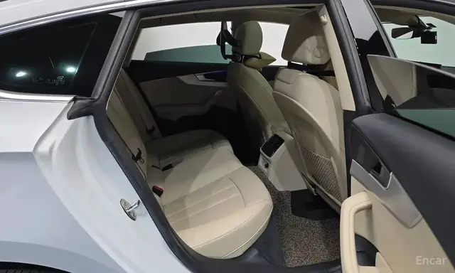 AUDI A5 40 TFSI 2022