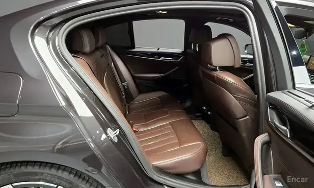 BMW 530I M XDRIVE 2023
