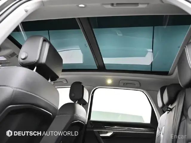 VOLKSWAGEN TOUAREG 2023