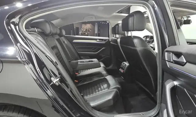 VOLKSWAGEN PASSAT GT 2 2022