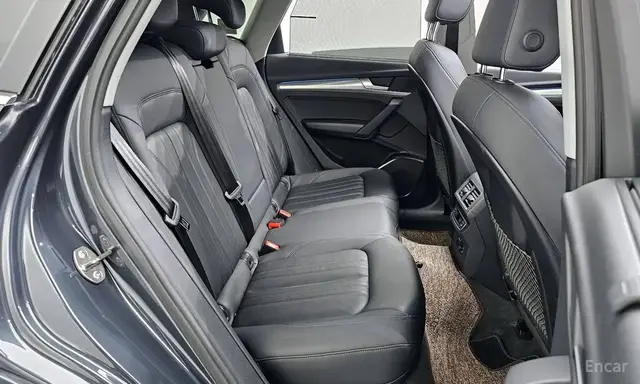 AUDI Q5 45 TFSI 2021