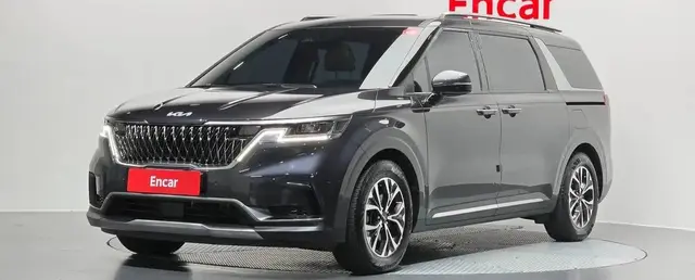 KIA CARNIVAL SIGNATURE 2023