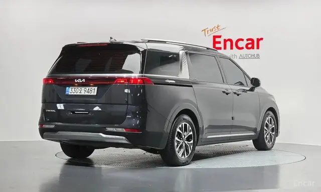 KIA CARNIVAL SIGNATURE 2023