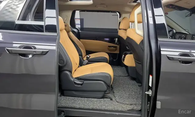 KIA CARNIVAL SIGNATURE 2023