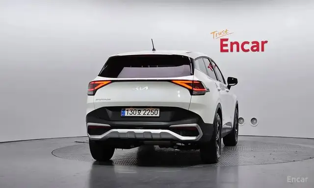 KIA SPORTAGE 2023