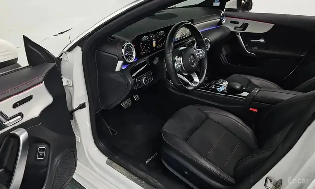 MERCEDES-BENZ CLA250 4MATIC 2023