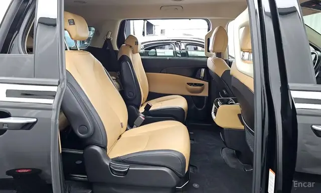 KIA CARNIVAL NOBLESSE 2022