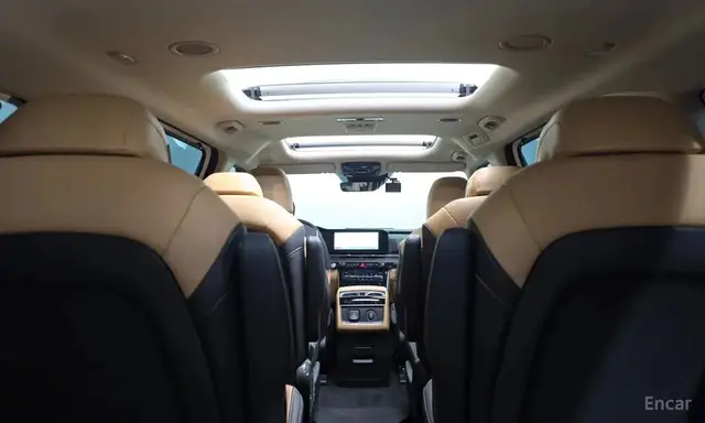 KIA CARNIVAL 2023