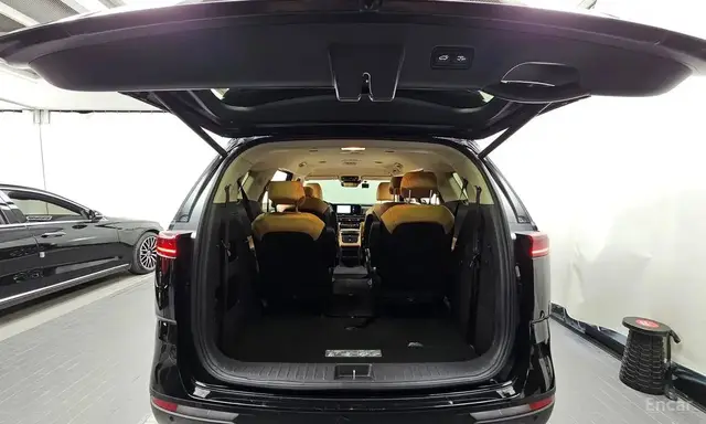 KIA CARNIVAL NOBLESSE 2022