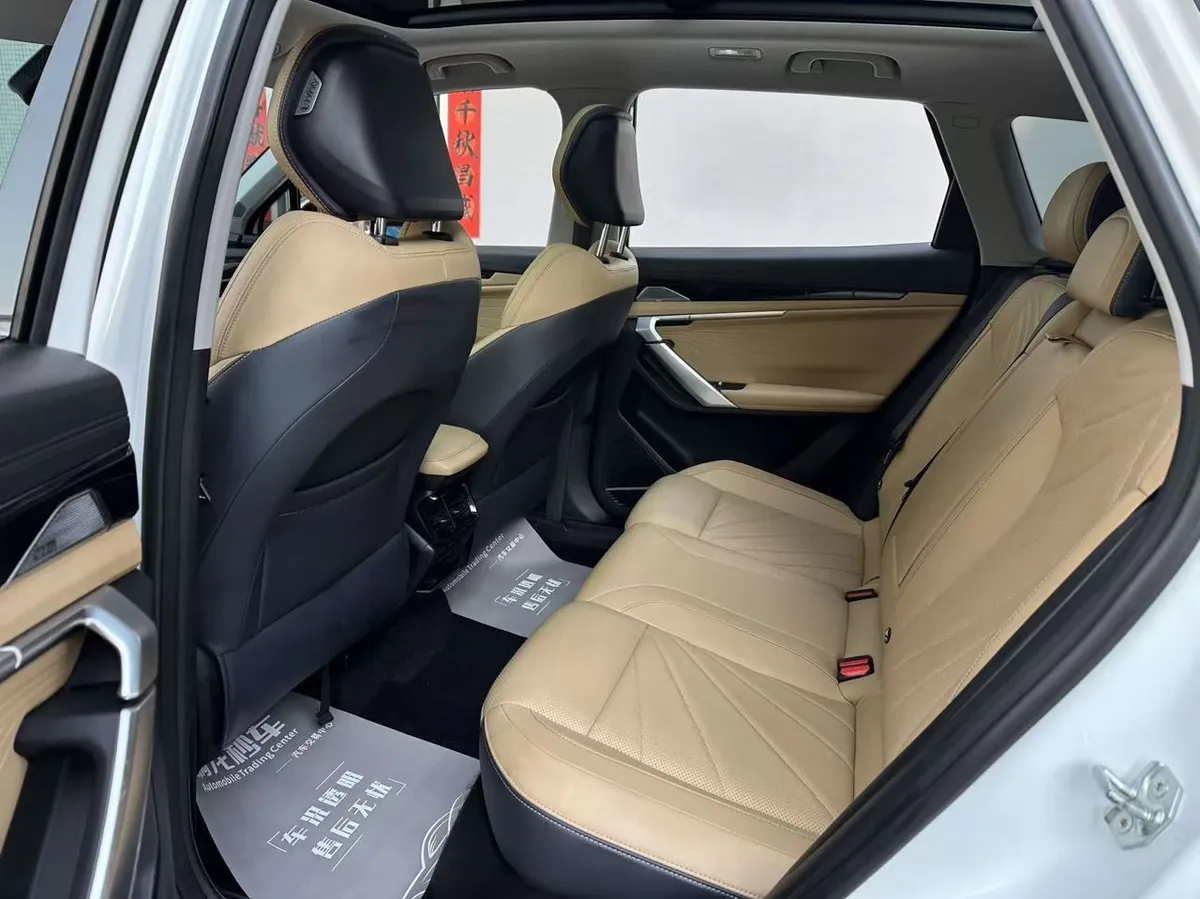 GEELY ATLAS 2023