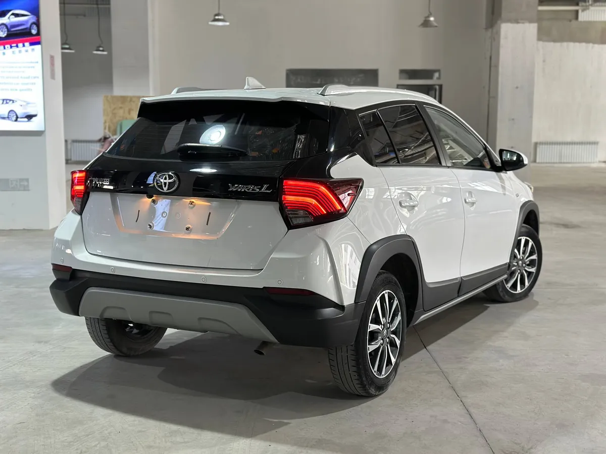 TOYOTA YARIS 2022