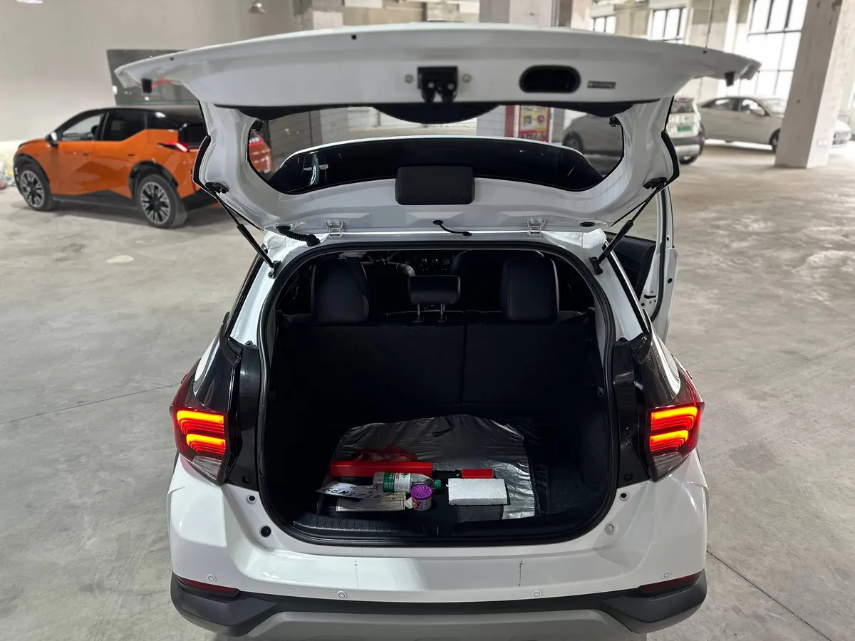 TOYOTA YARIS 2022