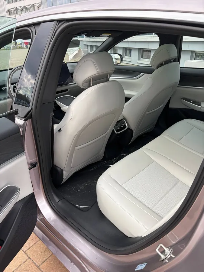 CHANGAN QIYUAN A07 АДАПТИВНАЯ LED-ОПТИКА 2025