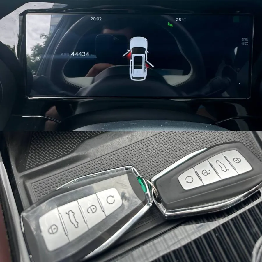 GEELY MONJARO 2022